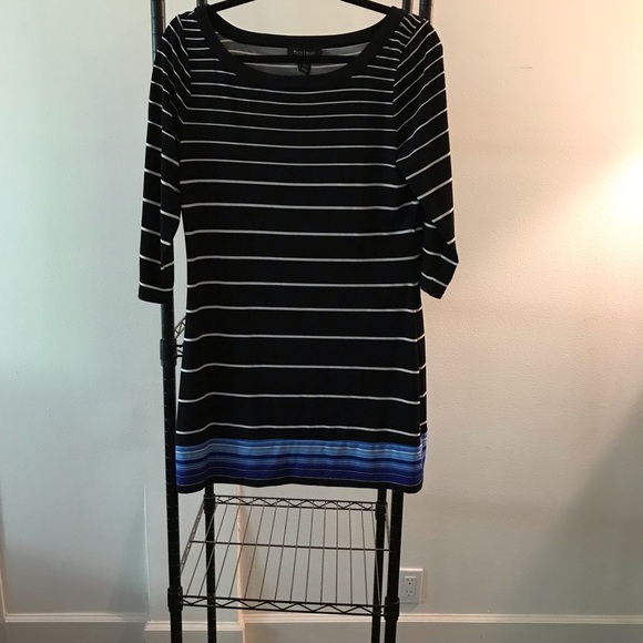 White House Black Market 3/4 Length sleeve tunic - Picture 1 of 6